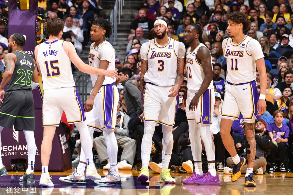 悬念丛生 悬念丛生