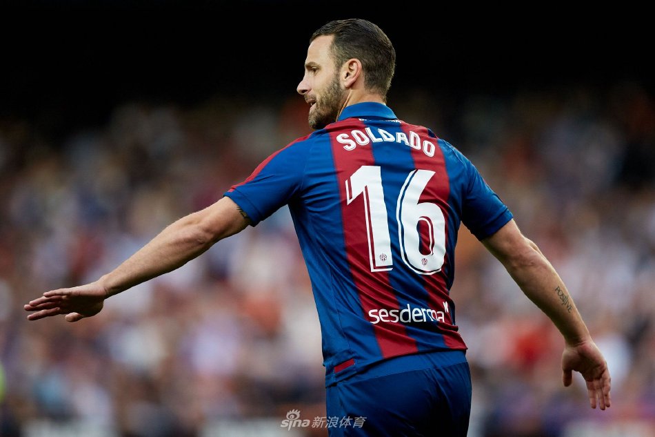 尼奥与亨德 尼奥与亨德